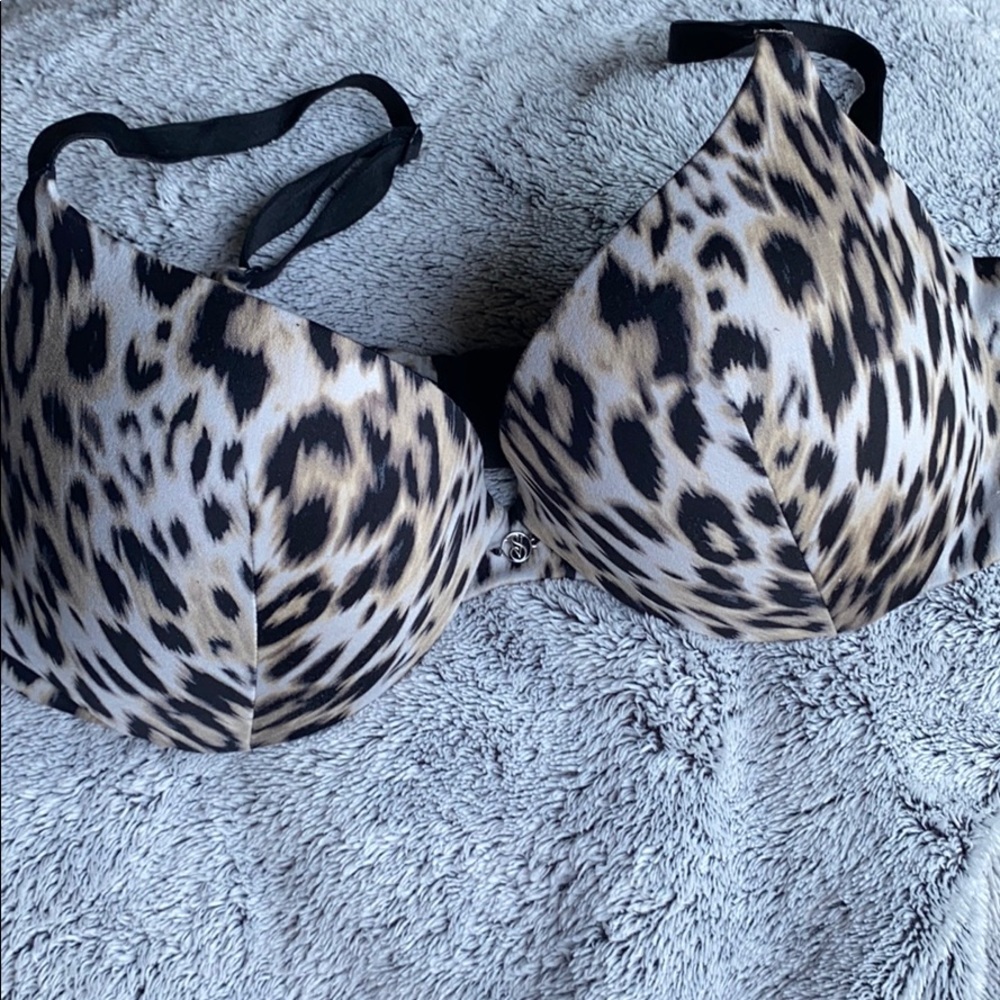 Very sexy push up VS